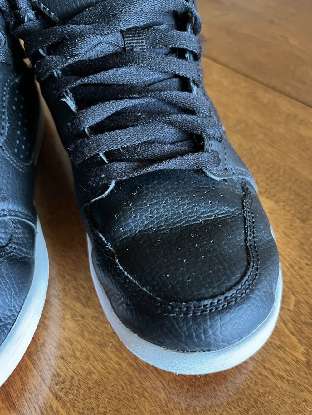 Nike Air Jordan black sneakers 2.5Y - Picture 7 of 16